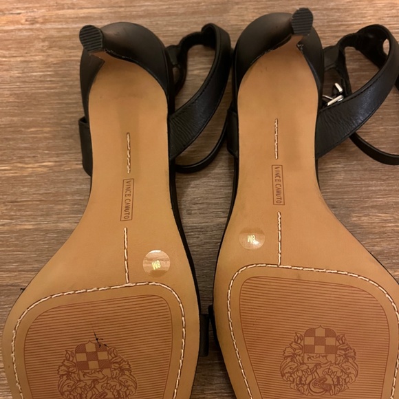 Vince Camuto Open Toe Sapranda Black Heels, Size 8 - Picture 3 of 3